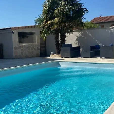 Maison Entiere 4 Lits 8 Pl Avec Jacuzzi Proche Du Safari De Peaugres *