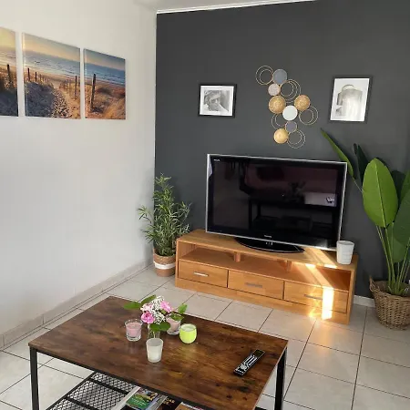 Maison Entiere 4 Lits 8 Pl Avec Jacuzzi Proche Du Safari De Peaugres